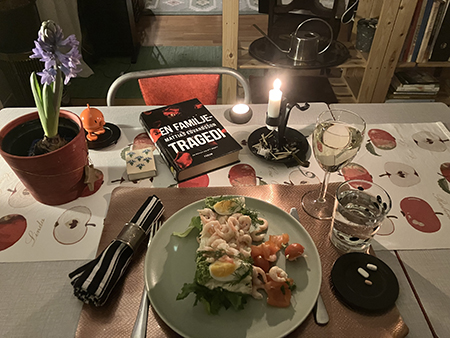 Smörgåstårta Hopptimisten En familjetragedi vitt vin och tända ljus