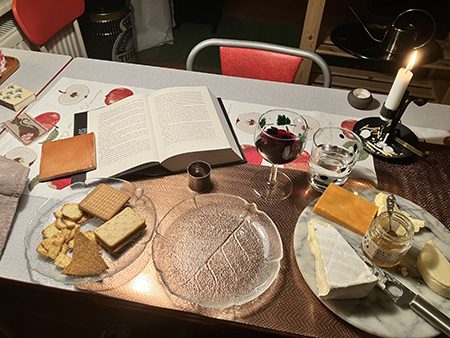 Ostbricka kex vin bokuppslag