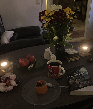 Kvällsfika med Noisette godis boken Värd att döda