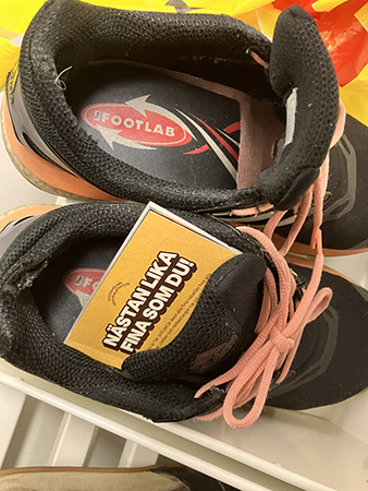 Rabatthäfte Nästan lika fina som du i mina jobbskor