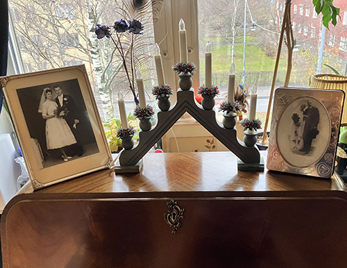 Adventsljusstake på sekretären