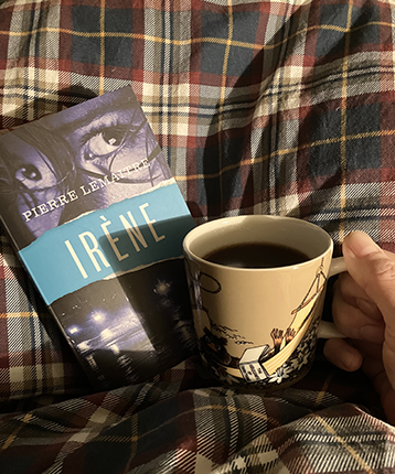 Boken Irène och kaffe på sängen