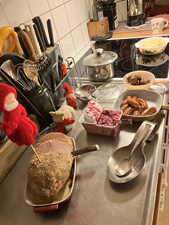 Kalkon rödbetssallad kycklingköttbullar kalkonetter