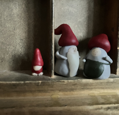 Minitomtefamilj i kastet