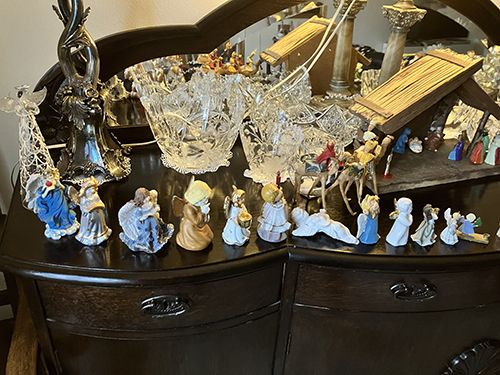 Ekbyffén med krubban o mammas änglar 1