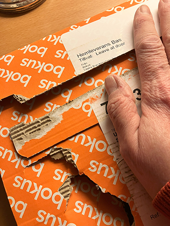 Ytterligare ett trasigt paket från Bokus