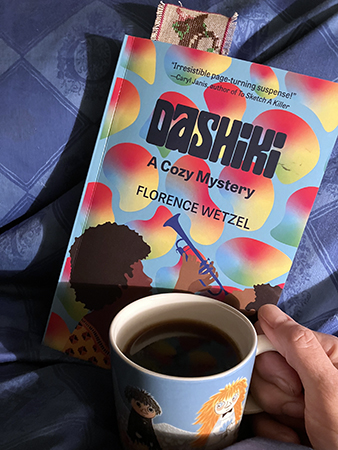 Dashiki och kaffe på sängen