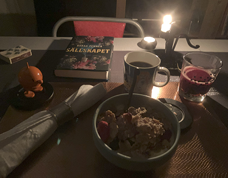 Tisdagsfrukost med tända ljus Hopptimisten och Sällskapet Tisdagsfrukost med tända ljus Hopptimisten och Sällskapet
