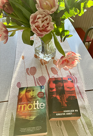 Böckerna Slutet på sommaren och Händelser vid Kirkston Abbey