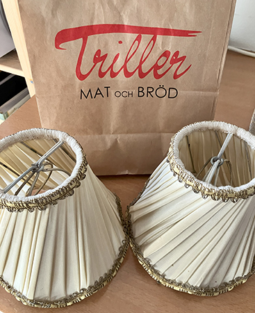 Påse från Triller och två lampskärmar från Väderkvarnens antik o kuriosa