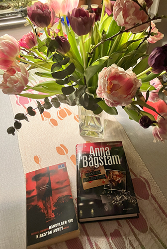 Böckerna Händelser vid Kirkston Abbey och Fallet Valentina