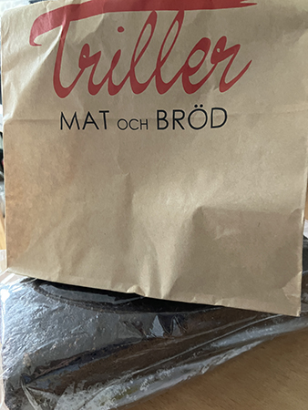 Rågbröd och påse från Triller