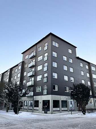 Svart hus på Salagatan St Persgatan