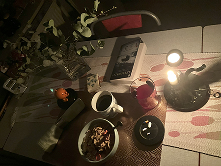 Torsdagsfrukostbordet från ovan