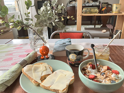 Söndagsfrukost med Hopptimisten eucalyptus o persikokvistar fil rostat Efterspelet Söndagsfrukost med Hopptimisten eucalyptus o persikokvistar fil rostat Efterspelet