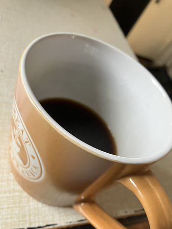 Kaffe i pentryt hos Mia