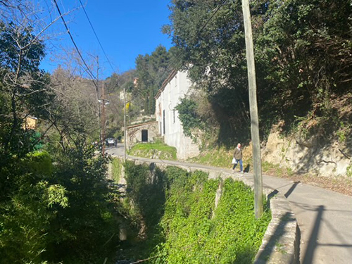 På väg till Bellevesasses-kvarnen