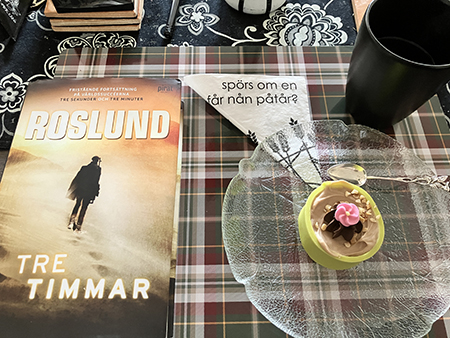 Eftermiddagsfika på söndaen med Tre timmar och Noisette