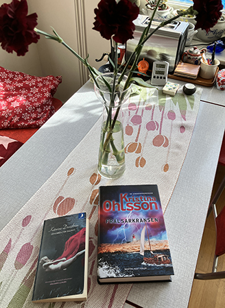 Böckerna En himmel för Elliott och Frälsarkransen