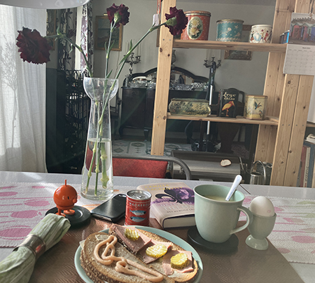 Hemmalunch mackor varma koppen sparris Hopptimisten Ester Tillman o nejlikor