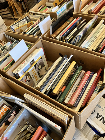 Böcker på Ulva diversehandel