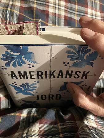 Cirka 130 sidor kvar i Amerikansk jord