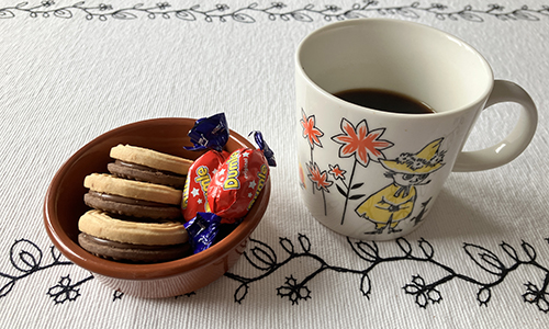 Eftermiddagsfika hemma med Ballerinakex o Dumlekolor