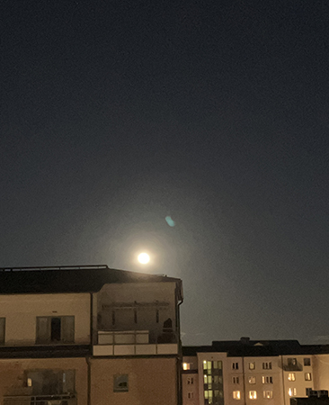 Lördagskvällsmåne