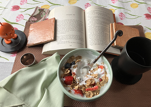 Påskaftonsfrukost med Hopptimisten och läsning