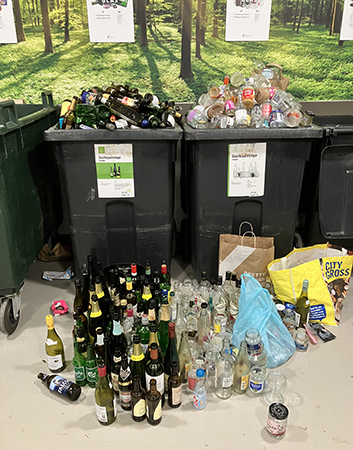 Glasberget i soprummet skärtorsdag 2025