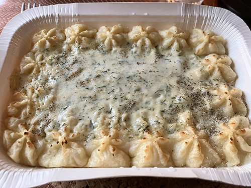 ICAs fiskgratäng med räksås till torsdagsmiddag