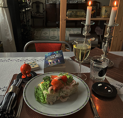 Fredagsmiddag smörgåstårta o riesling Hopptimisten o Jamåhonleva