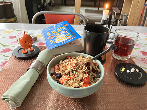 Måndagsfrukost med A death in diamonds Måndagsfrukost med A death in diamonds