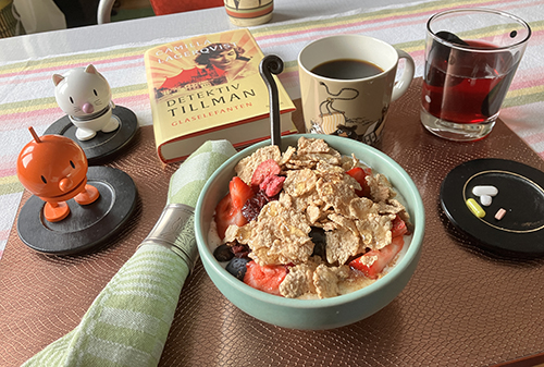 Tisdagsfrukost med Hopptifamiljen o Glaselefanten