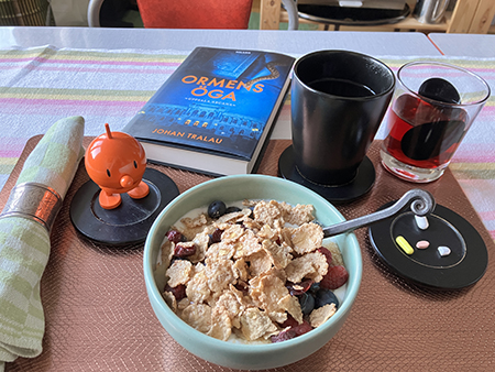 Torsdagsfrukost med Hopptimisten o Ormens öga Torsdagsfrukost med Hopptimisten o Ormens öga