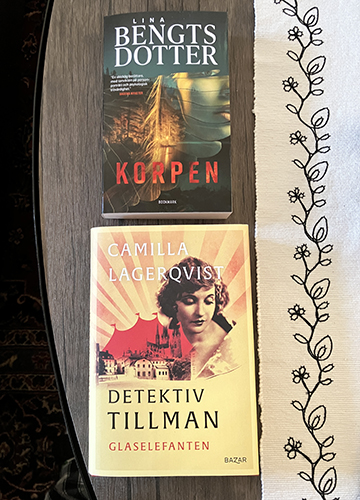 Böckerna Glaselefanten och Korpen