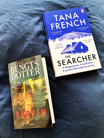 Böckerna Korpen och The Searcher