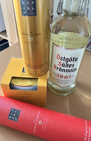 Böckerna Nattankare o Hembiträdet