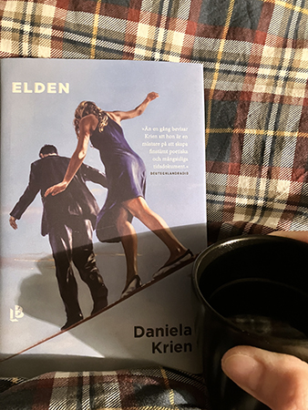 Elden o kaffe på sängen