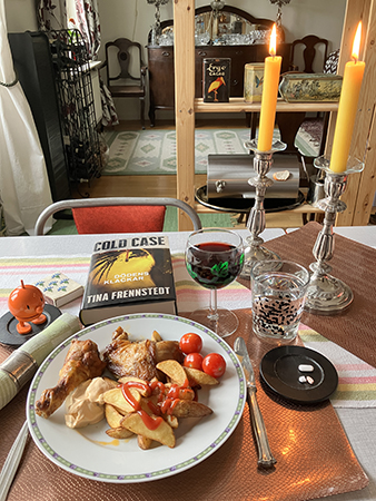 Kyckling och klyftpotatis med Hopptimisten och Dödens klackar samt Direktören i glaset