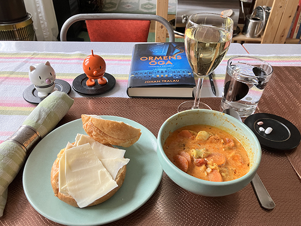 Torsdagsfisksoppa o ostfralla GWs riesling Hopptikissen och Hopptimisten Torsdagsfisksoppa o ostfralla GWs riesling Hopptikissen och Hopptimisten