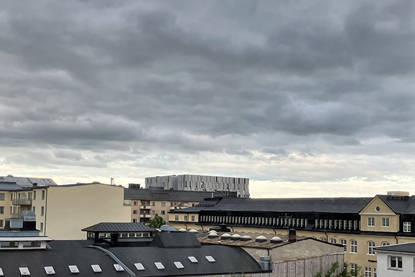 Mörka moln över UKK pingstafton 2025