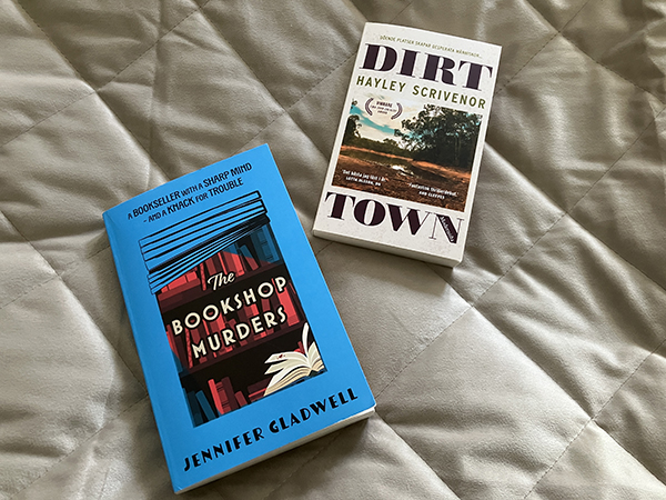 Böckerna The Bookshop Murders och Dirt Town