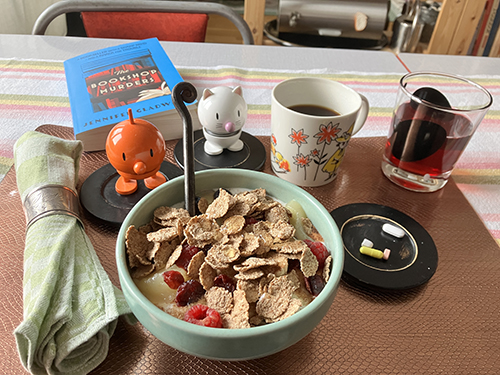 Onsdagsfrukost med The Bookshop Murders och Hopptisarna