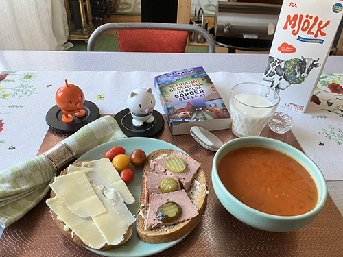 Smörgås och gazpacho med Hopptisarna och När dolda sorger bleknat