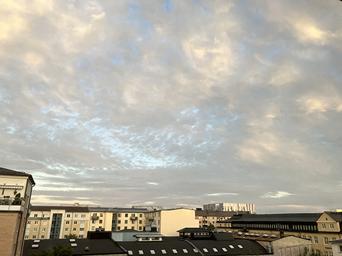 Kvällshimmel den 1 juli 2025