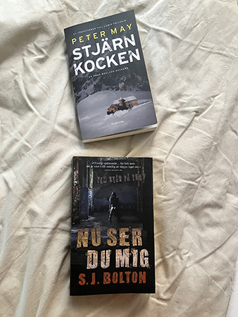 Böckerna Stjärnkocken och Nu ser du mig