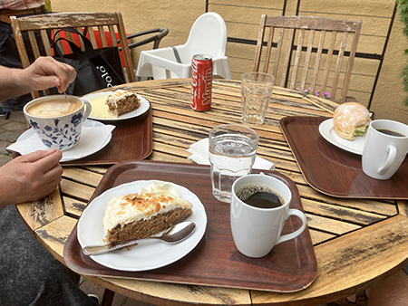 Fika på Storken med A o A