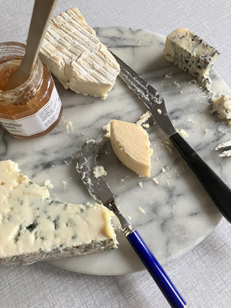 Ostbricka o marmelad