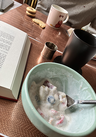 Jag äter filfrukost FEM äter kex o kakor